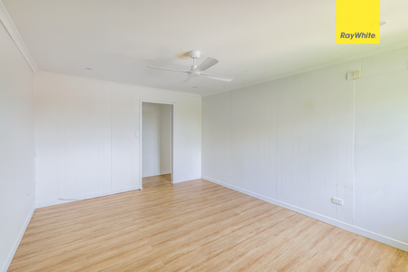 129 Smith Road, Woodridge QLD 4114 - House For Rent | Domain - Photo 3