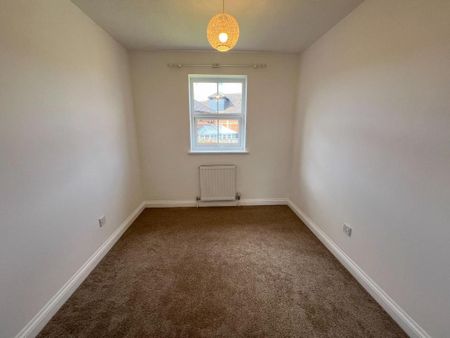 4 bedroom detached house to rent - Photo 5