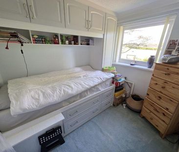 3 bedroom end of terrace house to rent - Photo 6