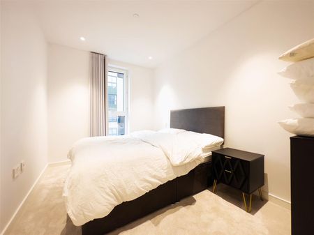 Cedrus Avenue, Southall - Photo 5