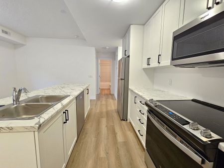 For Lease - 70 Kenesky Drive Unit# 11, Hamilton, Ontario - Photo 3