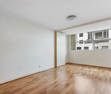 1 Bedroom Apartment in the Heart of St Leonards - Photo 5