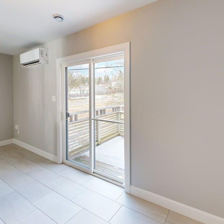 - Cinema Lane, E1A 9W1, Moncton - Photo 1