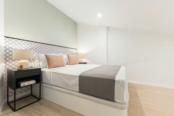 Calle de Palafox, Madrid, Community of Madrid 28010 - Photo 1