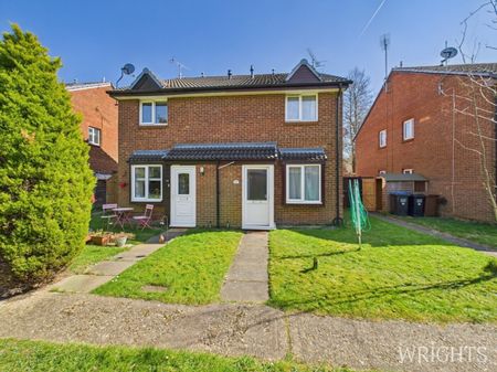 1 bedroom Cluster Home - FORRESTERS DRIVE, WELWYN GARDEN CITY - Photo 3