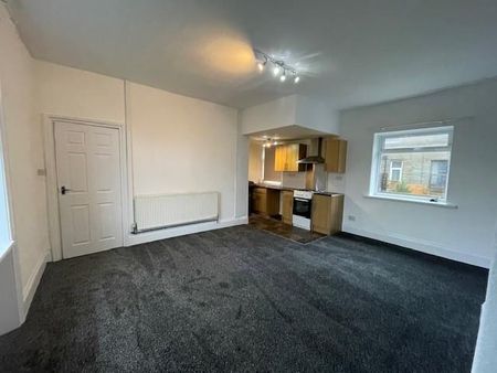 2 bedroom terraced house to rent - Photo 2