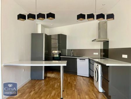 Appartement à louer 4 pièces 103m² - Photo 2