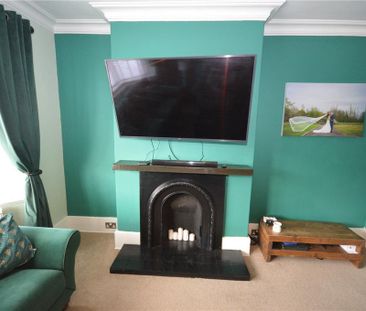 5 bedroom semi-detached house to rent - Photo 3