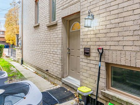 For Lease - 20 Roberta Drive Unit# Bsmt, Toronto, Ontario - Photo 3