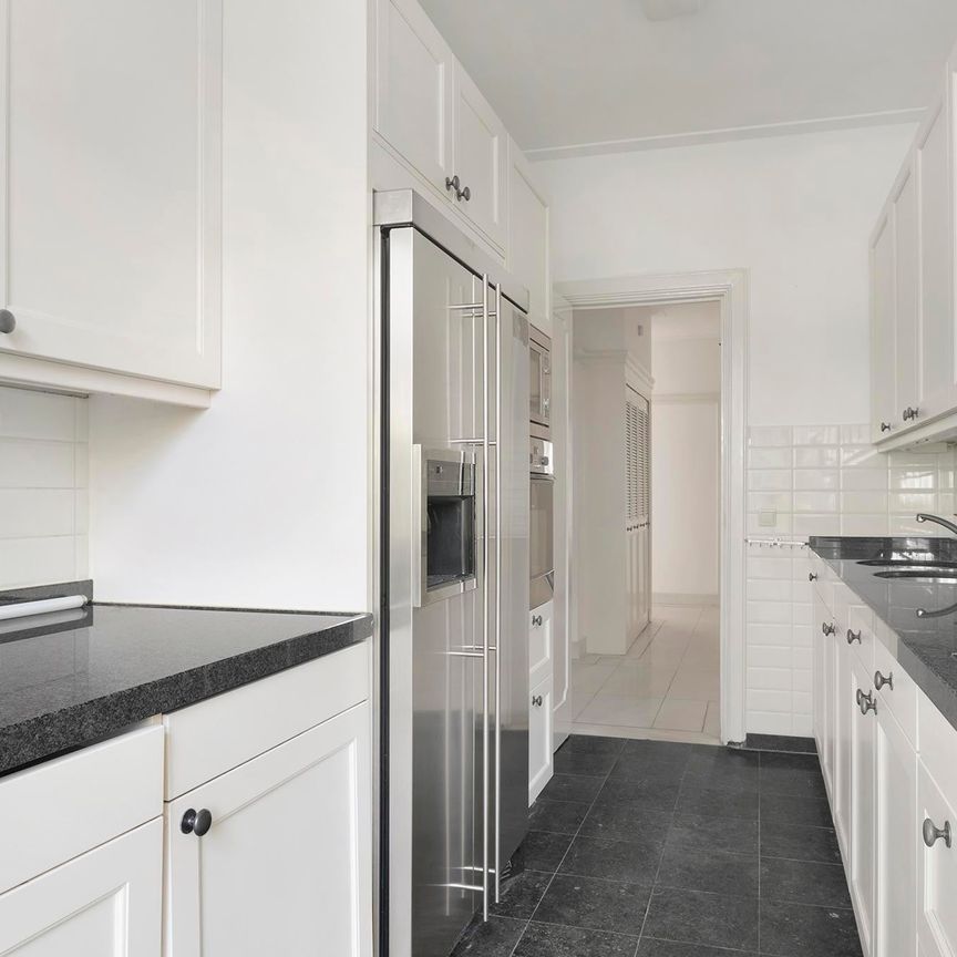 1077JT, Amsterdam, Beethovenstraat, 142 - Foto 1