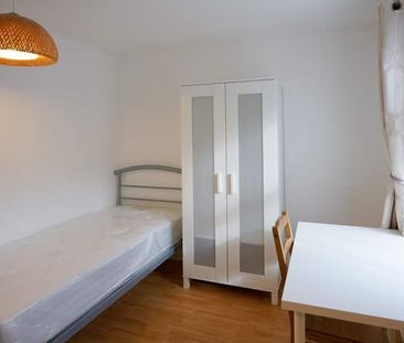 Casson Drive, Stoke Park - Photo 5