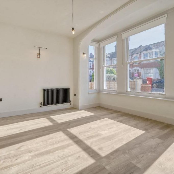 1 bedroom ground floor flat to rent - Photo 1