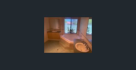 BIG BIG BIG IN BROOKFIELD - Photo 5