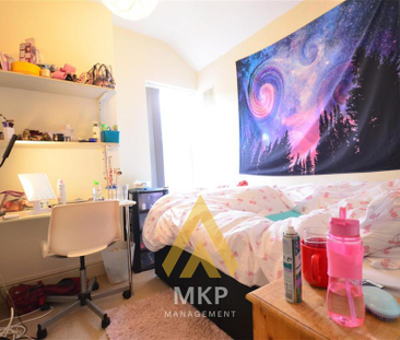 6 bedroom terraced house to rent - Photo 3