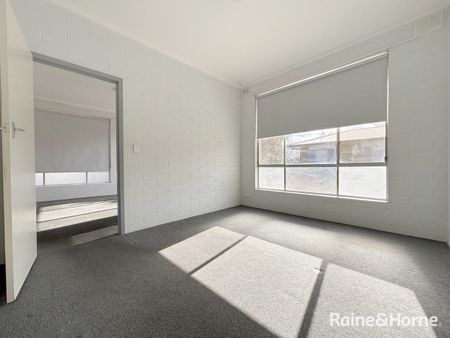 Neat One Bedroom Unit - Photo 3