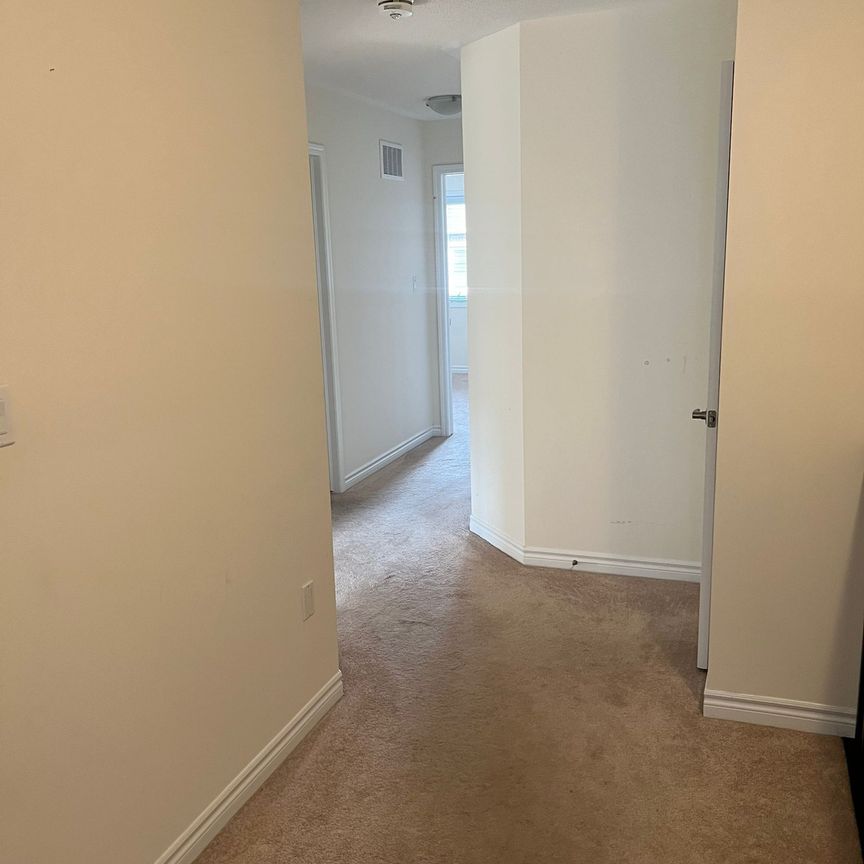 For Lease - 69 Reichert Court, Milton, Ontario - Photo 1