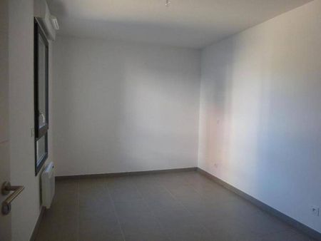 Location appartement récent 2 pièces 43.35 m² à Montpellier (34000) - Photo 2