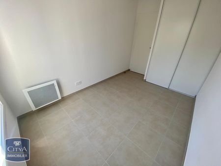 Location Appartement 3 pièces 56m² HYERES 83400 - Photo 2