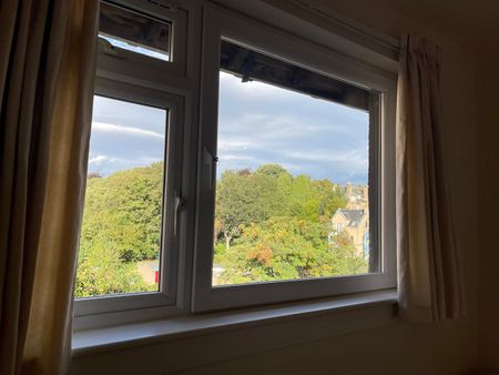 2 Bed Flat, Charterhall Grove, EH9 - Photo 4