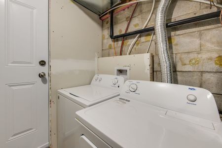 For Lease - 8 Clearview Heights, Toronto, Ontario - Photo 4