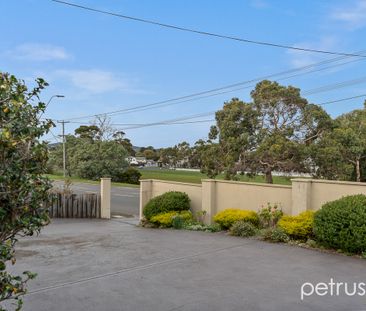 Bellerive Beauty on Clarence Street - Photo 1