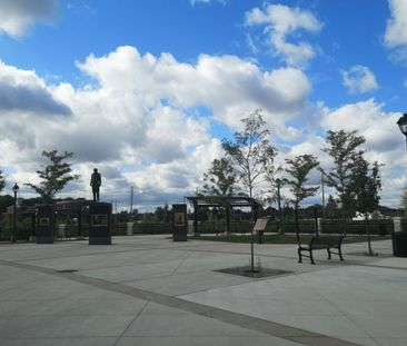 For Lease - 35 Jaffna Lane, Markham, Ontario - Photo 2