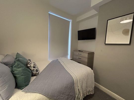 1 bedroom in a house share to rent - Photo 1