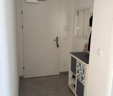 10m² große TERRASSE!!! Top-moderne DG-Wohnung nahe Akademiepark - Foto 1