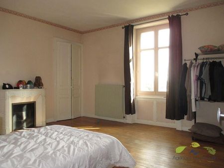 Location Maison 7 pièces 225m² ST LEONARD DE NOBLAT 87400 - Photo 4