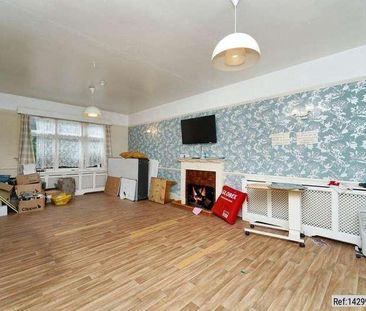 Barnett Wood Lane, Ashtead, Surrey, KT21 - Photo 3