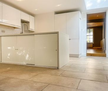 4 bedroom terraced house to rent - Photo 3