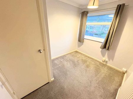 Highbank Drive, Clifton, Nottingham - Photo 4