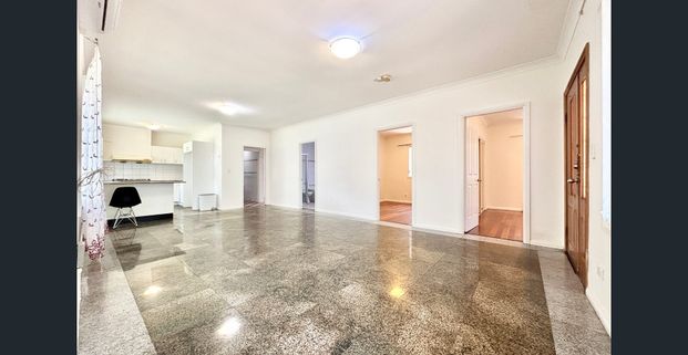Modern Living in a Prime Homebush West Location - Photo 1