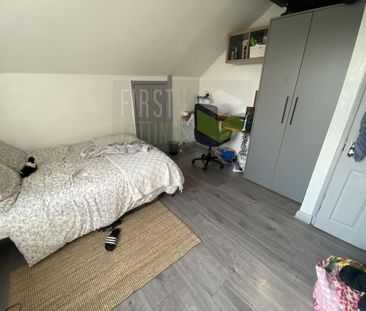 6 bedroom detached house to rent - Photo 6