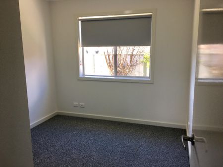 424 McDonald Road, LAVINGTON NSW 2641 - Photo 4