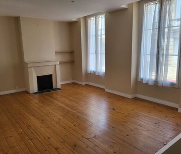 Location Maison 4 pièces 84m² BORDEAUX 33000 - Photo 1