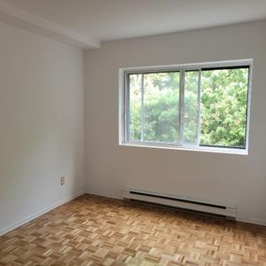 SUPERBE 4 1/2 - Photo 2