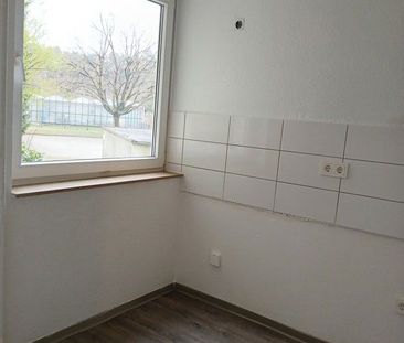 Modernisierte 3-Zimmer-Erdgeschosswohnung mit Balkon! - Photo 1