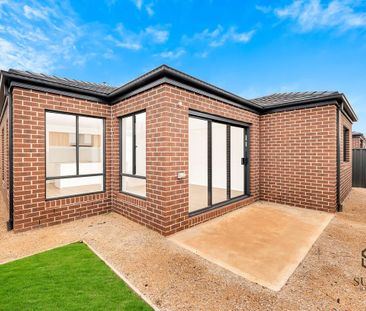 Brand New 3 Bedroom Home - Photo 1