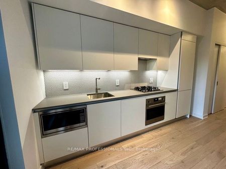 For Lease - 2720 Dundas Street Unit# 209, Toronto, Ontario - Photo 3