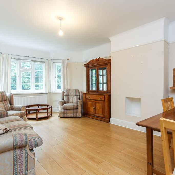 3 bedroom flat to rent - Photo 1