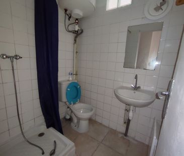 Appartement 1 pièces 27m2 MARSEILLE 15EME 395 euros - Photo 4