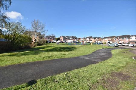 3 bedroom semi-detached house to rent - Photo 3