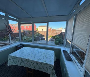 3 bedroom terraced house to rent - Photo 1