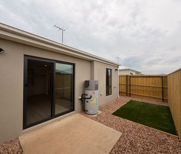Brand New Three Bedroom To Call Home - Photo 3