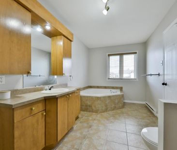 Maison à étages à louer - Laval (Sainte-Rose) (Renaissance) - Photo 4