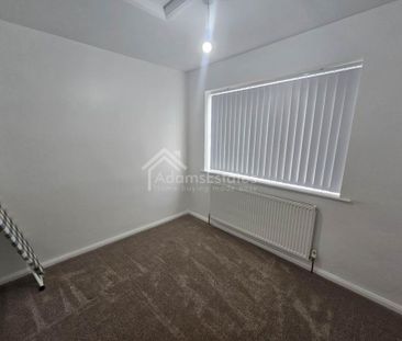 3 bedroom detached bungalow to rent - Photo 3