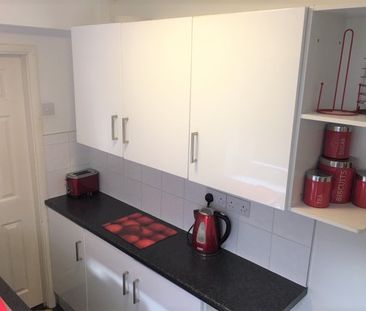 7 Leslie Road - Photo 2