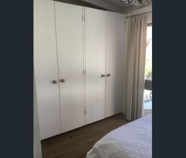 Funky Warehouse-style Townhouse in leafy Subiaco. - Photo 4