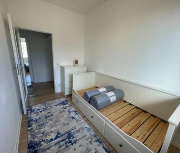 Hochwertig kernsaniert und voll möbliert: 70 m2, 2,5 Zimmer - Foto 3